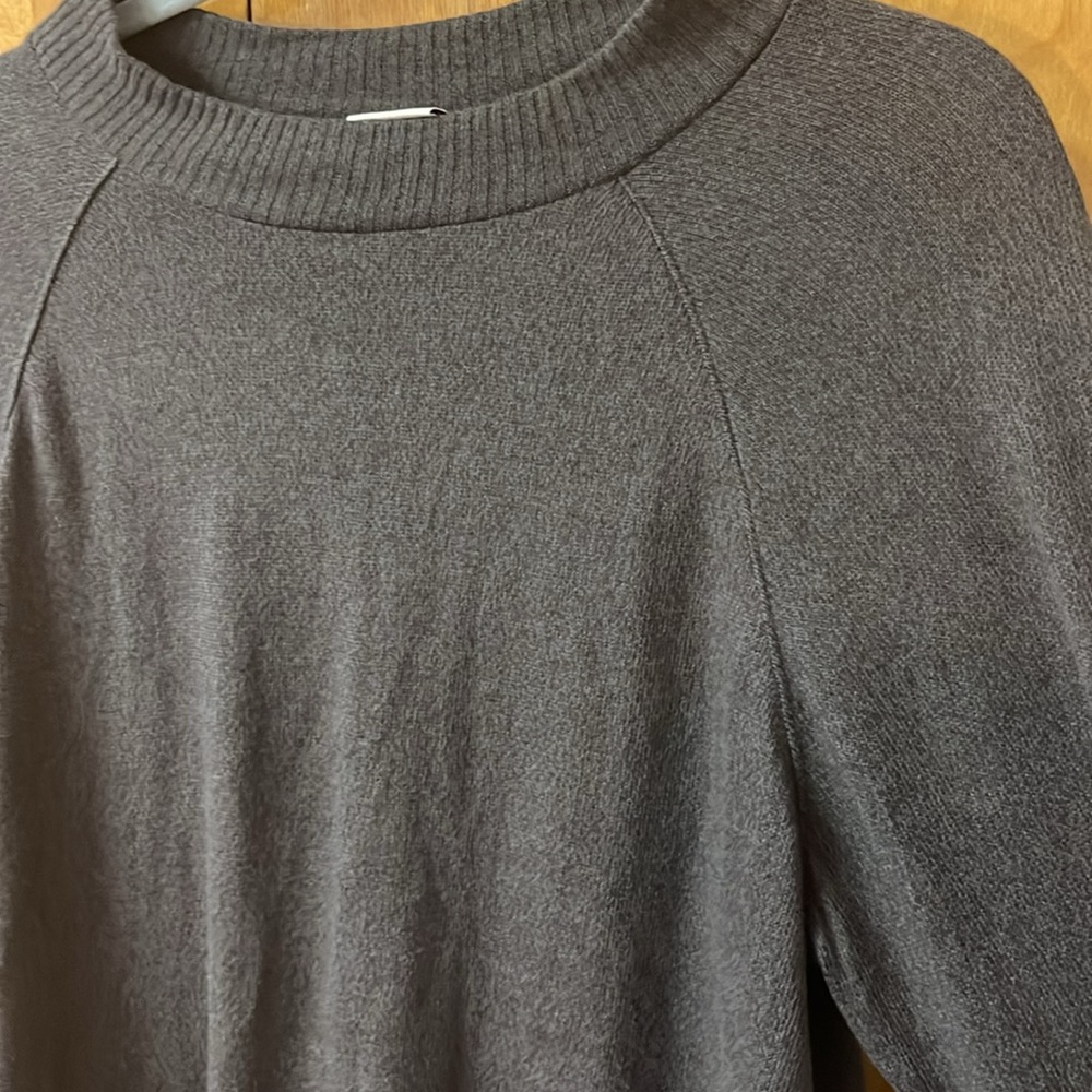 Sweater - Picture 4 of 5
